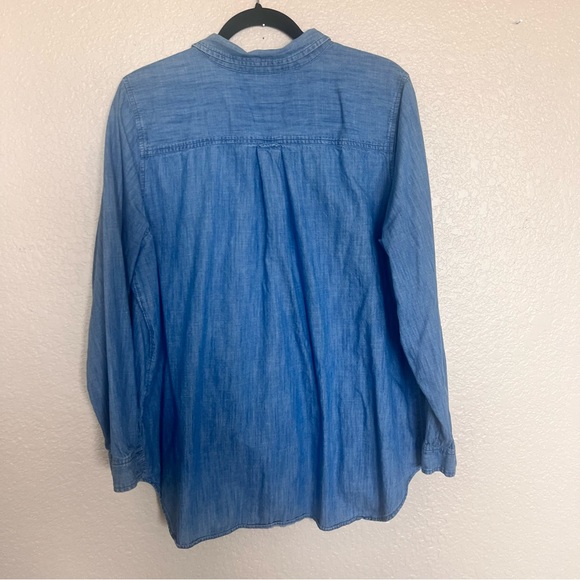 Button Down - Picture 5 of 5